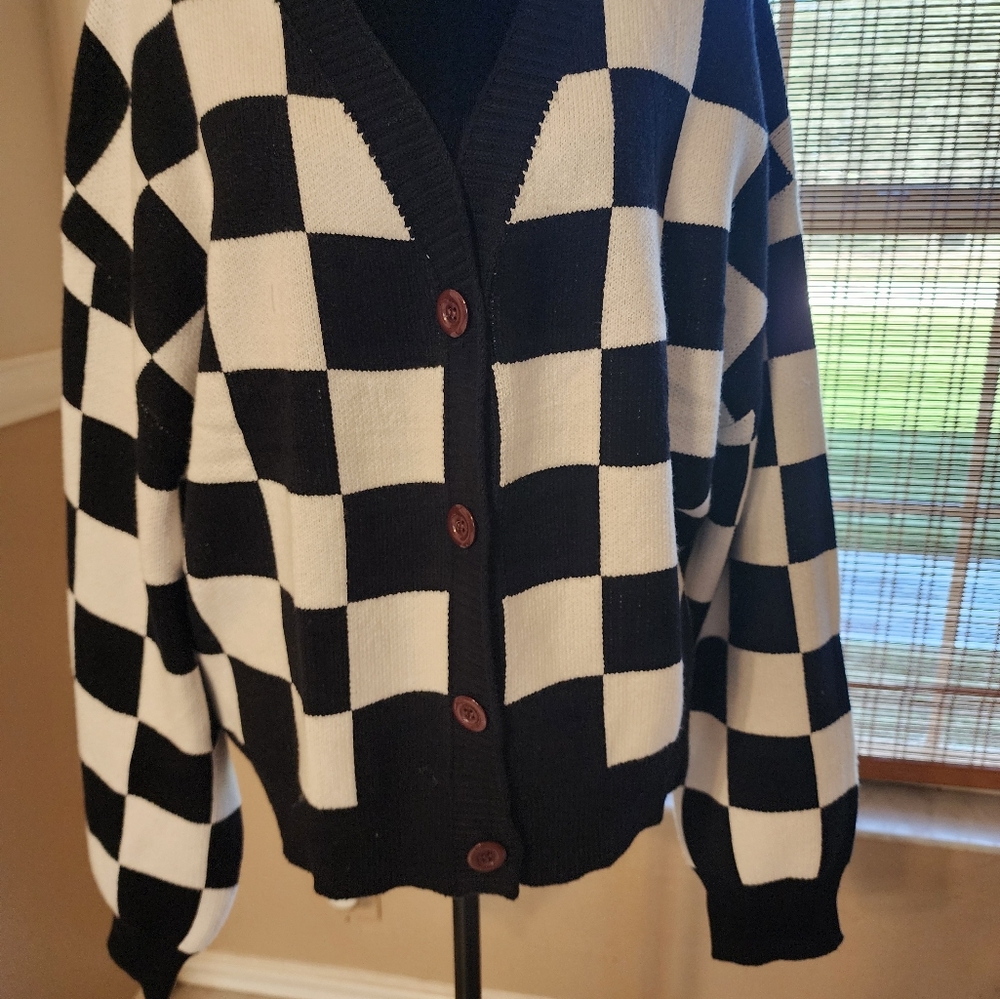 Cardigan sweater